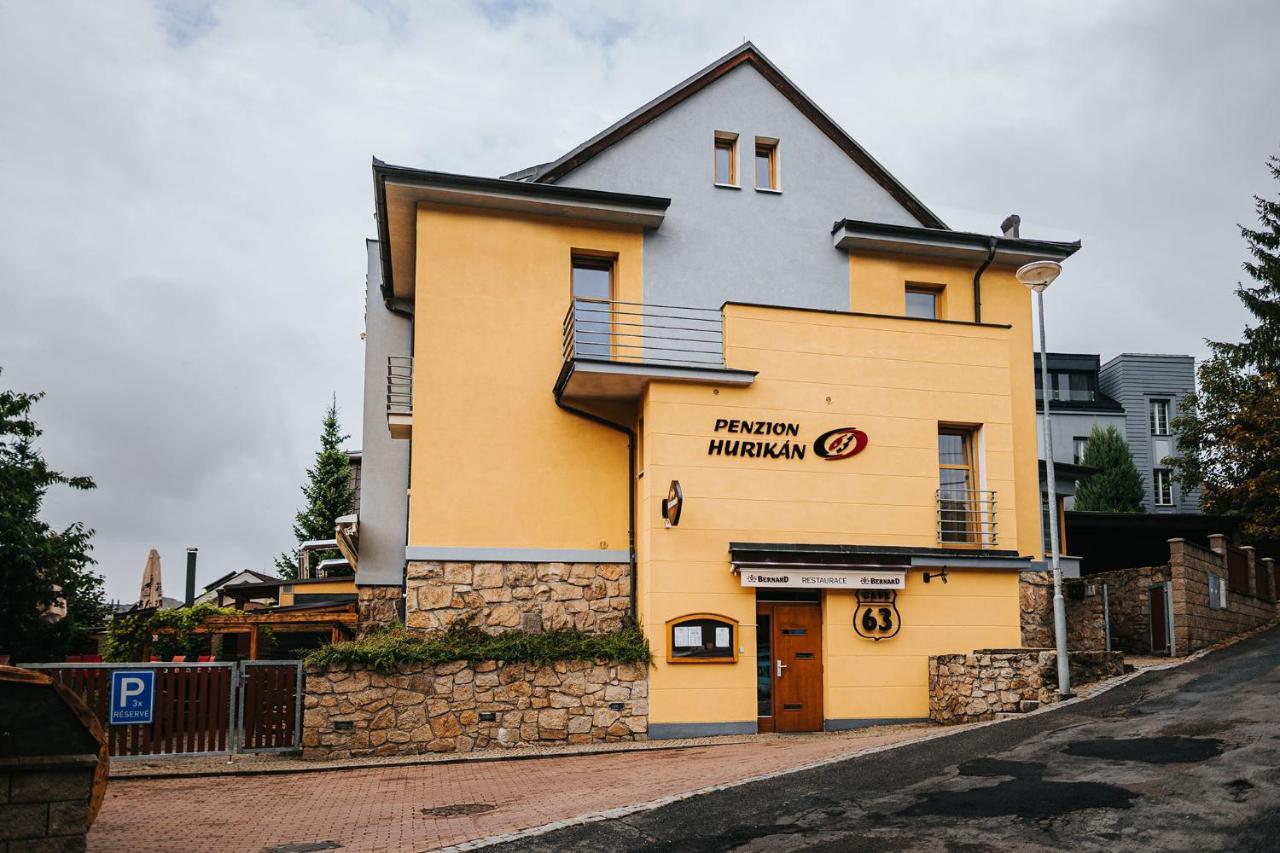 Penzion Hurikan 63 Havlíčkův Brod Exterior foto