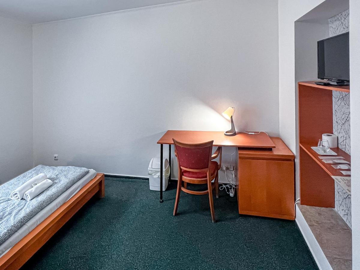 Penzion Hurikan 63 Havlíčkův Brod Exterior foto