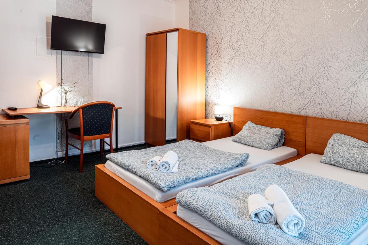 Penzion Hurikan 63 Havlíčkův Brod Exterior foto