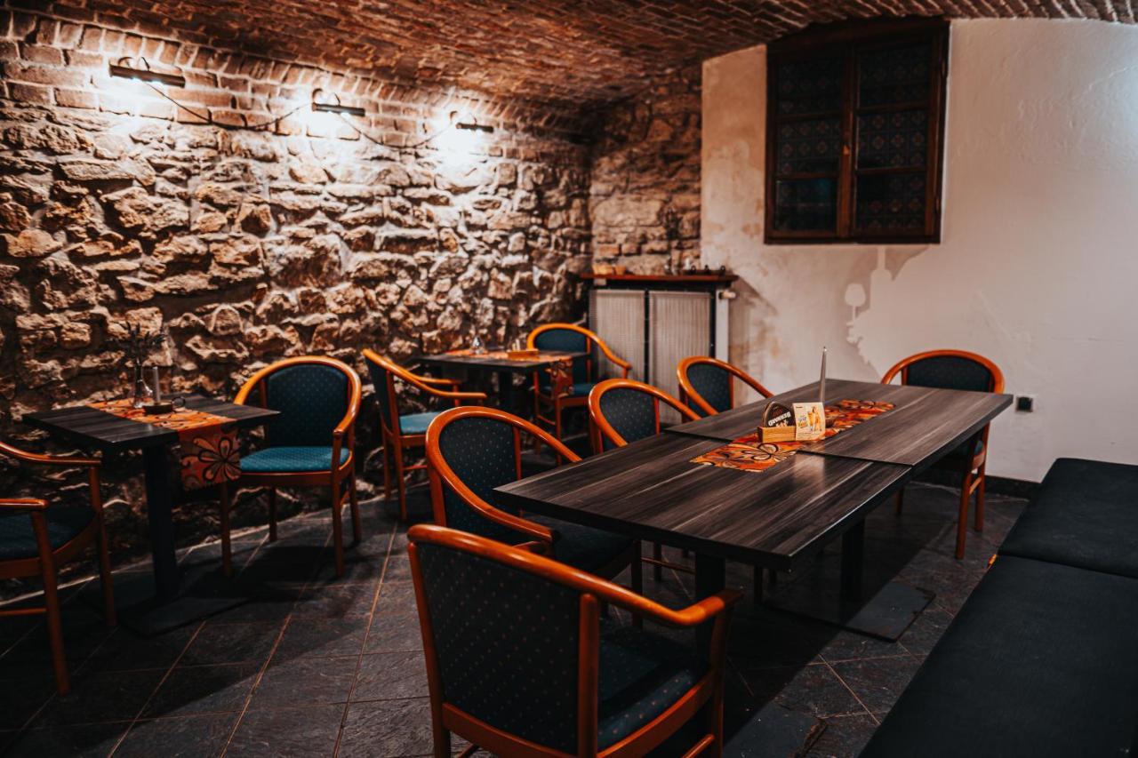 Penzion Hurikan 63 Havlíčkův Brod Exterior foto